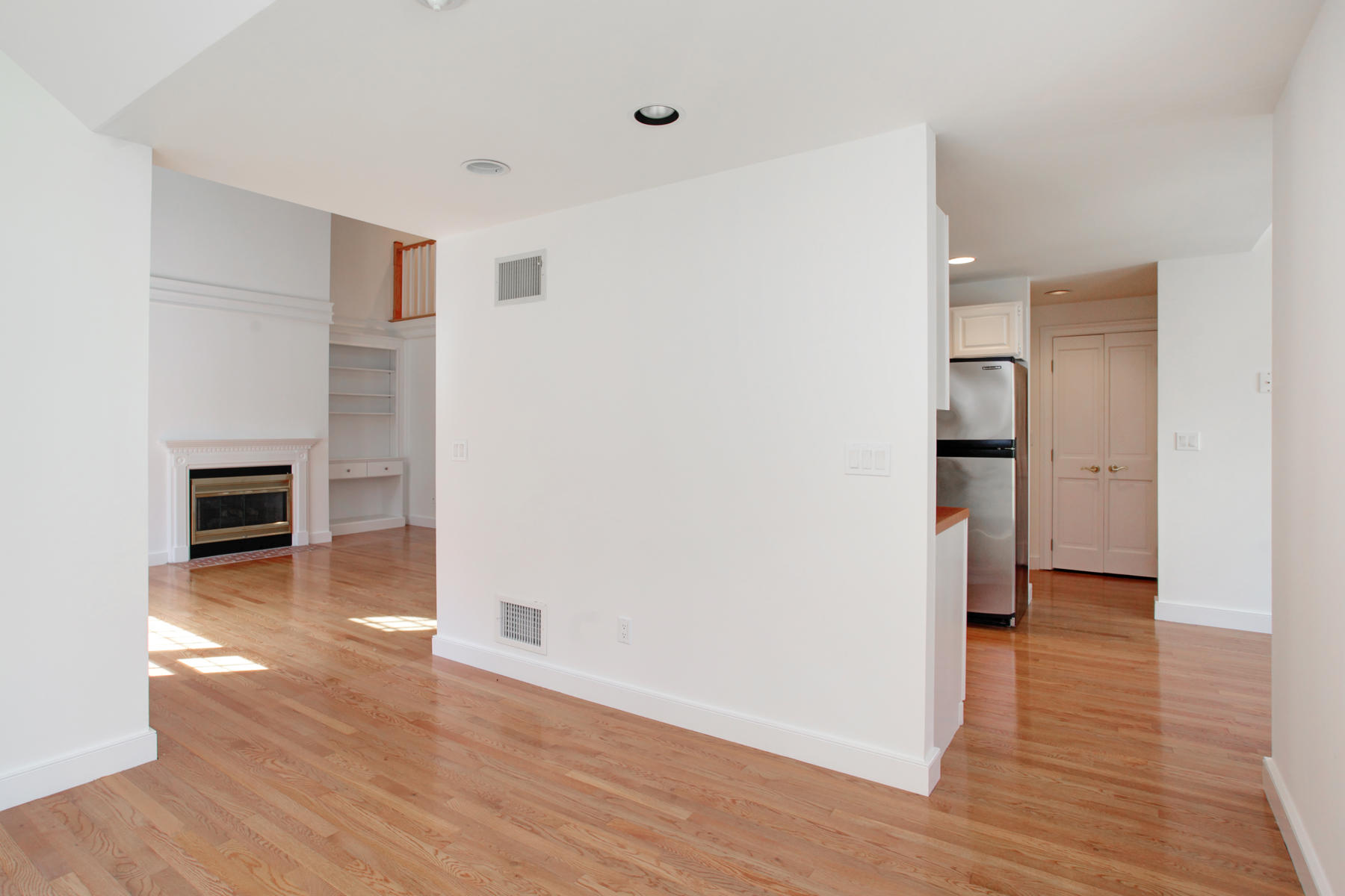 15 Hampton Court, Unit 15 Mashpee, MA 02649 - Photo 12 of 33 a view of a livingroom with wooden floor