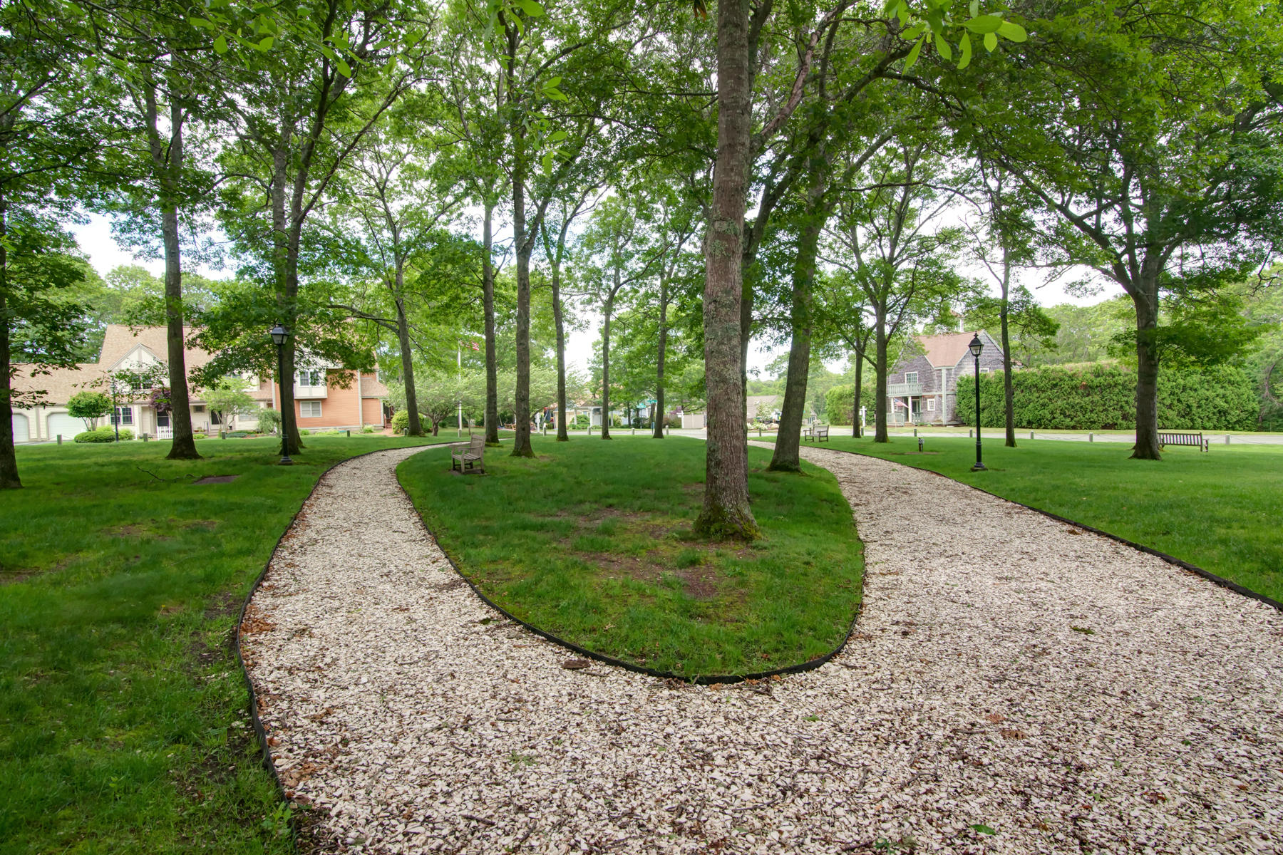 15 Hampton Court, Unit 15 Mashpee, MA 02649 - Photo 28 of 33 a view of a house with a yard