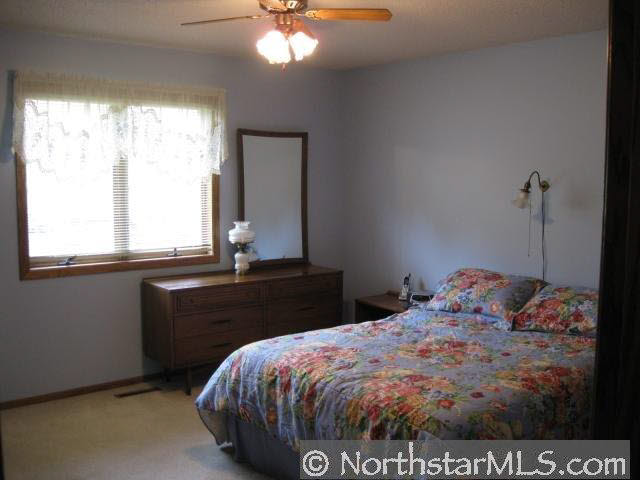 2009 Washington Lane Southwest Rochester, MN 55902 - Photo 4 of 7