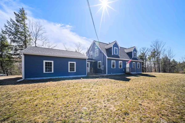 $700,000 | 50 Ridge Road, Alton, NH 03809