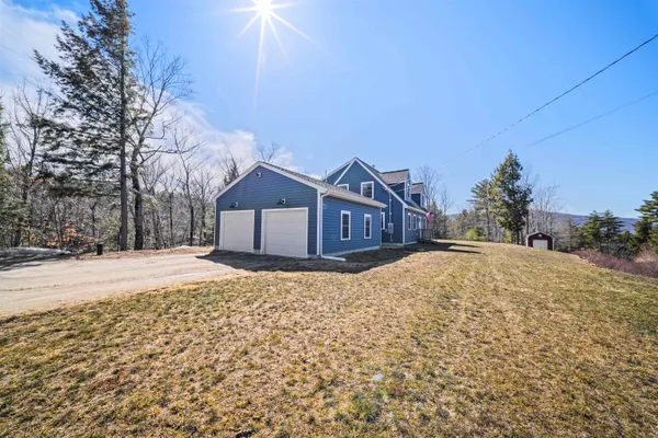 $700,000 | 50 Ridge Road, Alton, NH 03809