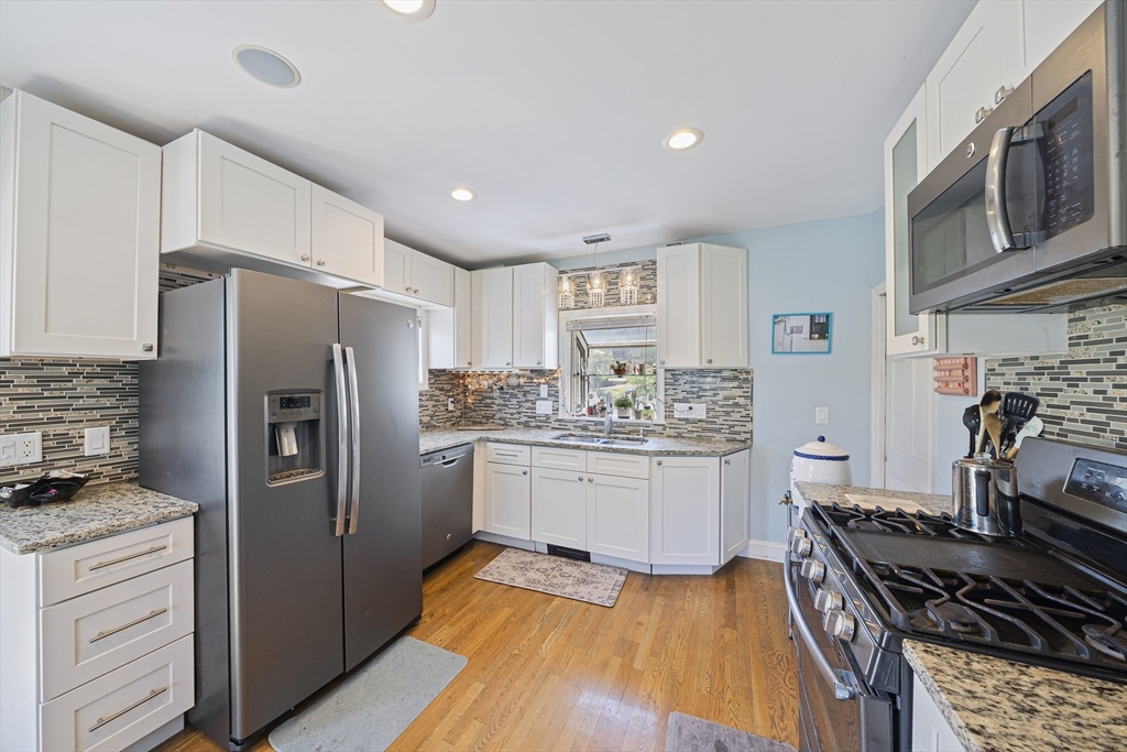 16 Pequot Road Weymouth, MA 02191 - Photo 14 of 36