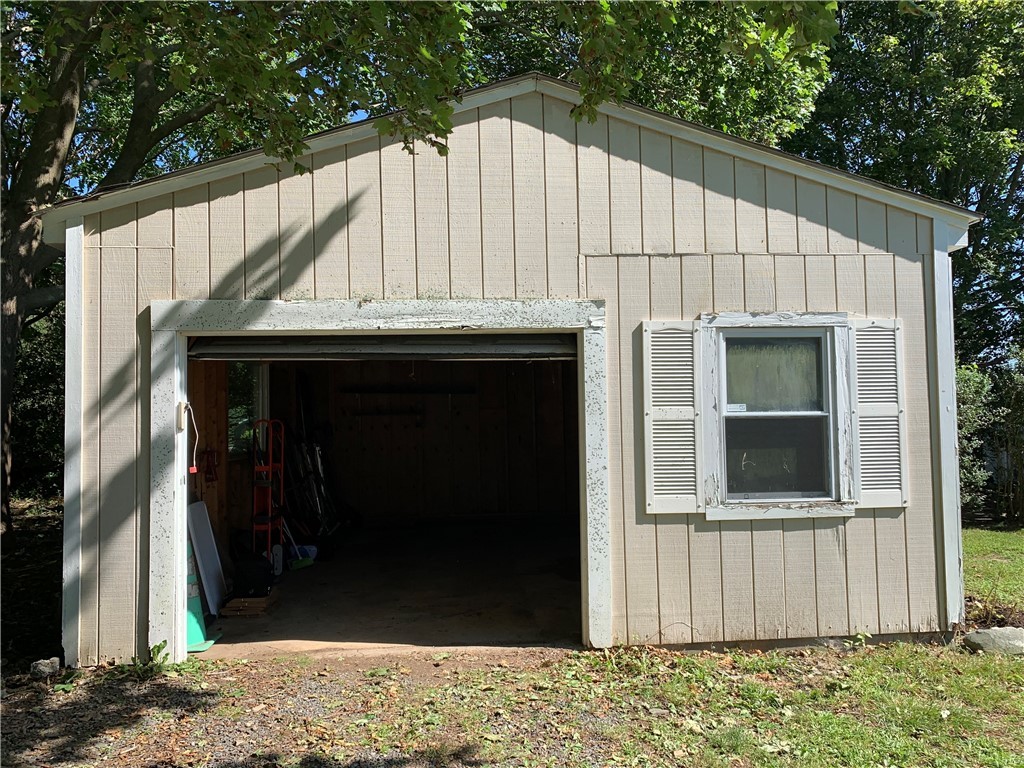 188 East Main Road Portsmouth, RI 02871 - Photo 16 of 19 Gallery Image 16