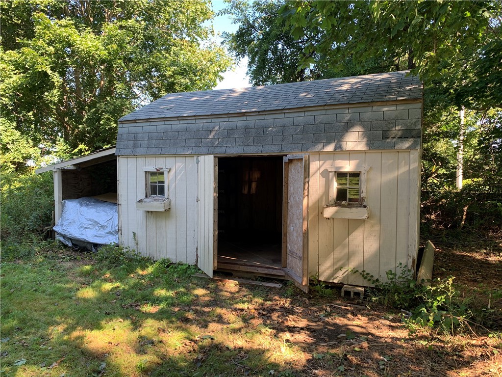 188 East Main Road Portsmouth, RI 02871 - Photo 17 of 19 Gallery Image 17