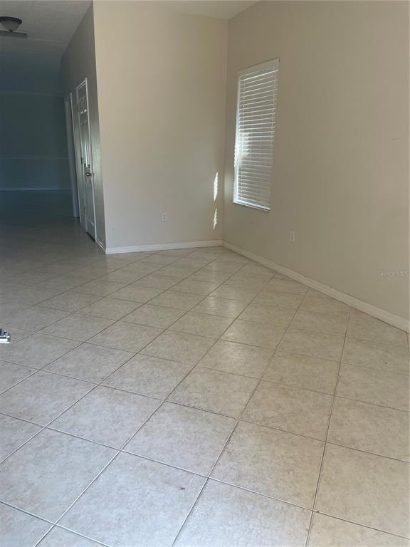 646 Norfolk Street Dunedin, FL 34698 - Photo 6 of 32