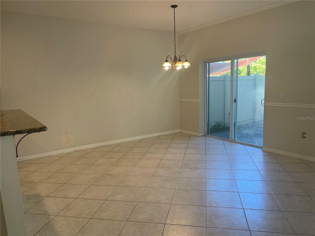 646 Norfolk Street Dunedin, FL 34698 - Photo 8 of 37