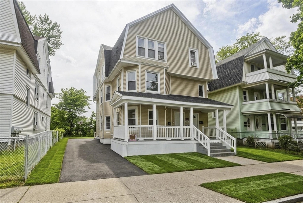 116-118 Massasoit Street Springfield, MA 01107 - Photo 2 of 32