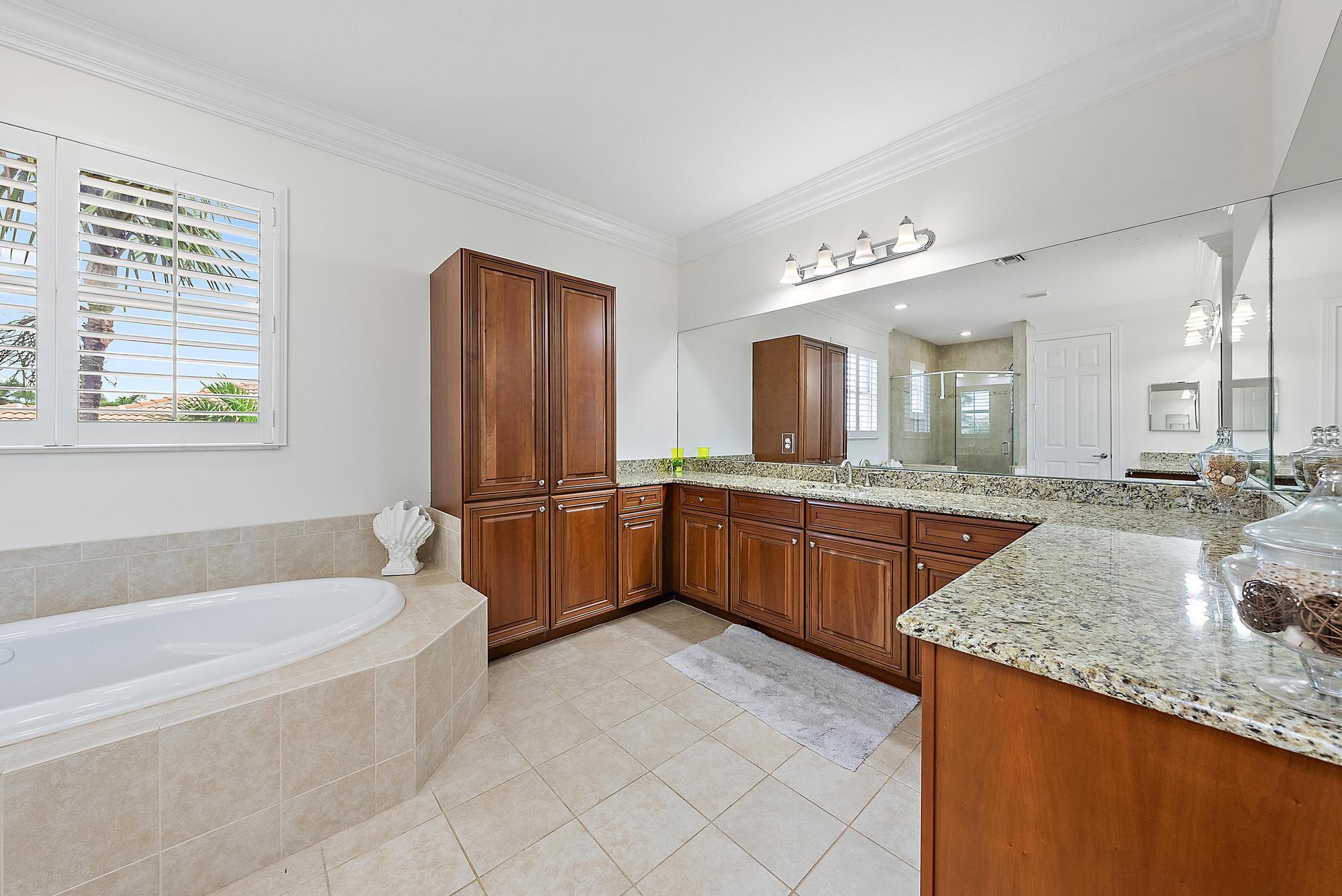314 Rudder Cay Way Jupiter, FL 33458 - Photo 18 of 66 Primary Bath