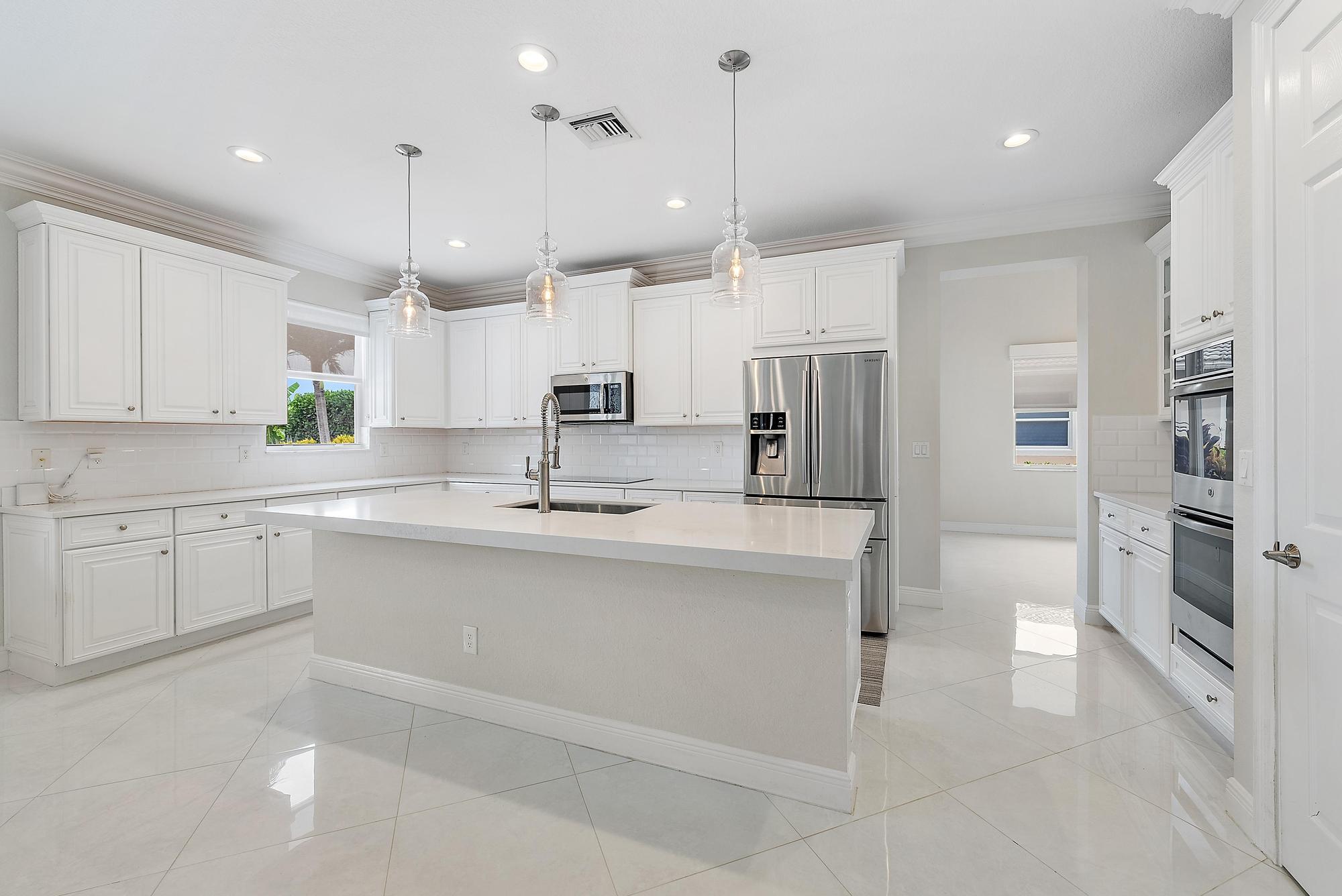 314 Rudder Cay Way Jupiter, FL 33458 - Photo 10 of 66 Kitchen