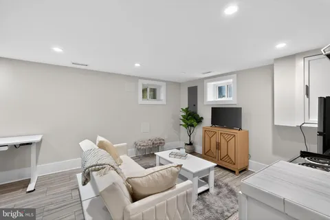 $529,000 | 5128 H Street Southeast, Washington, DC 20019