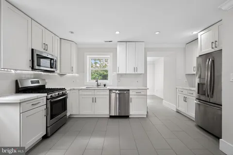$529,000 | 5128 H Street Southeast, Washington, DC 20019