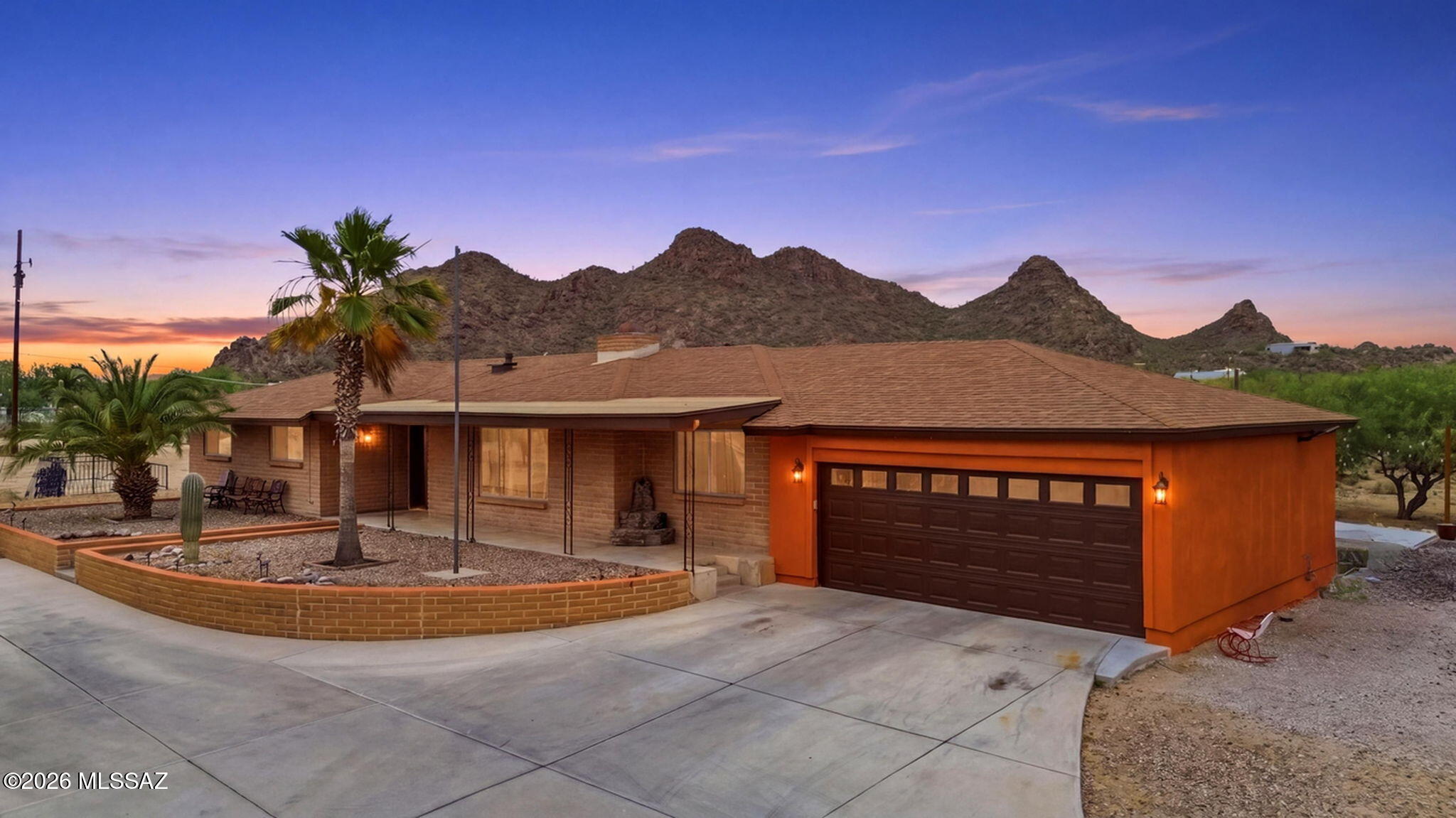 5645 South Caballo Road Tucson, AZ 85746 - Photo 1 of 43 Front of home