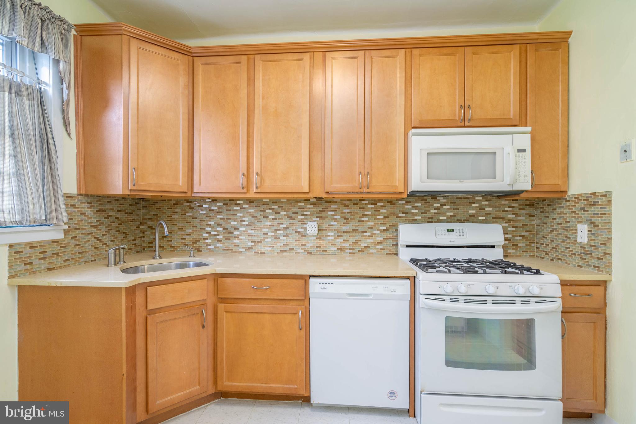 1818 South Taylor Street Philadelphia, PA 19145 - Photo 12 of 25