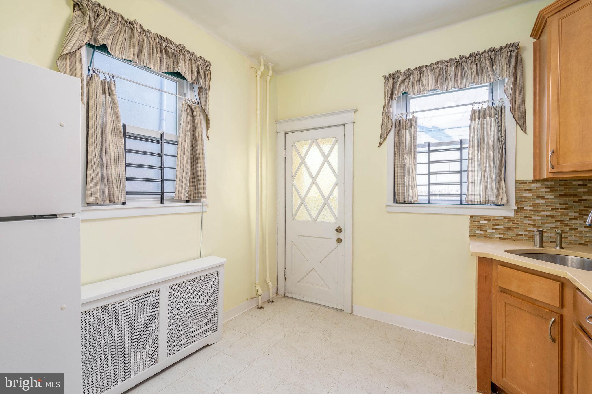 1818 South Taylor Street Philadelphia, PA 19145 - Photo 13 of 25