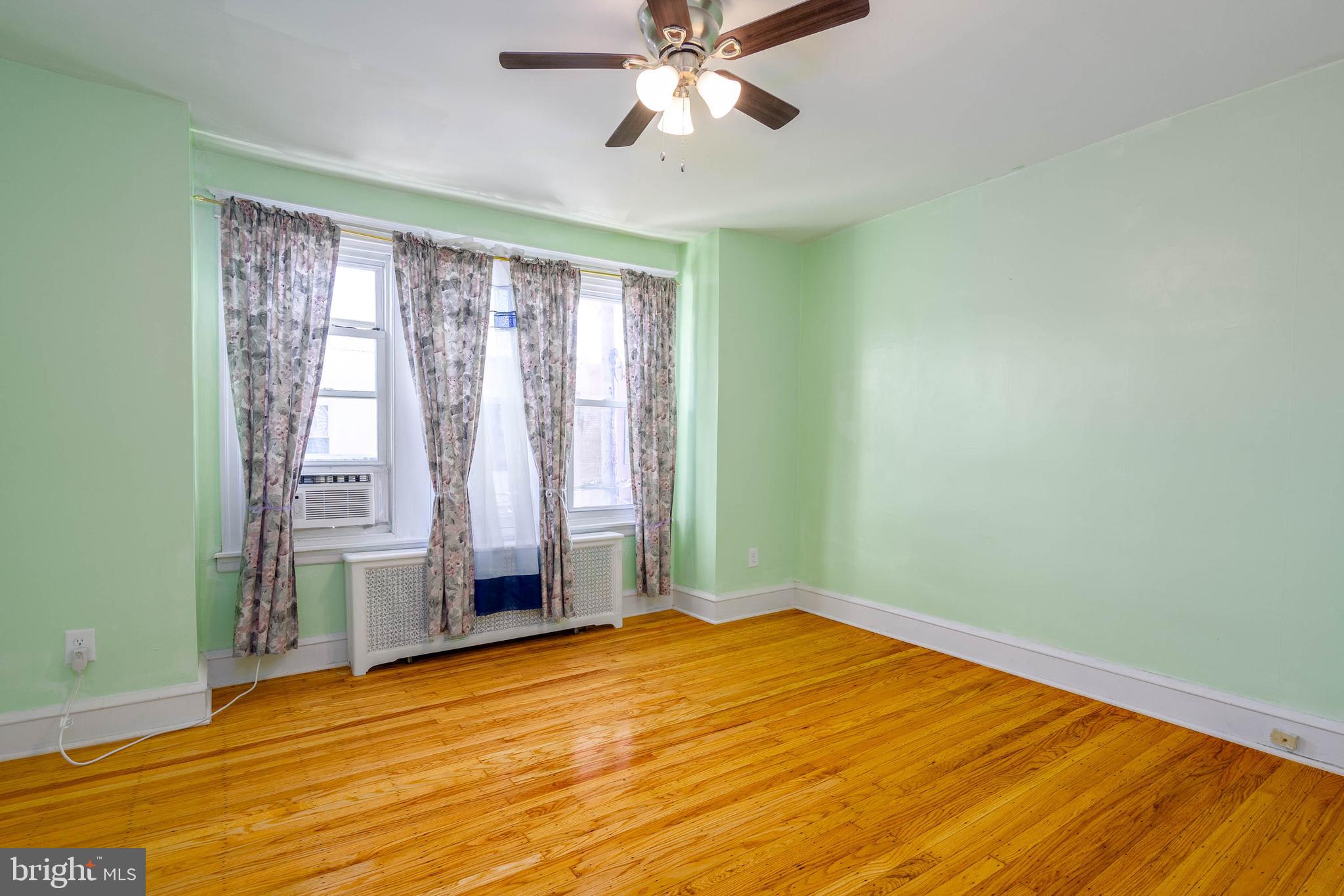 1818 South Taylor Street Philadelphia, PA 19145 - Photo 21 of 25