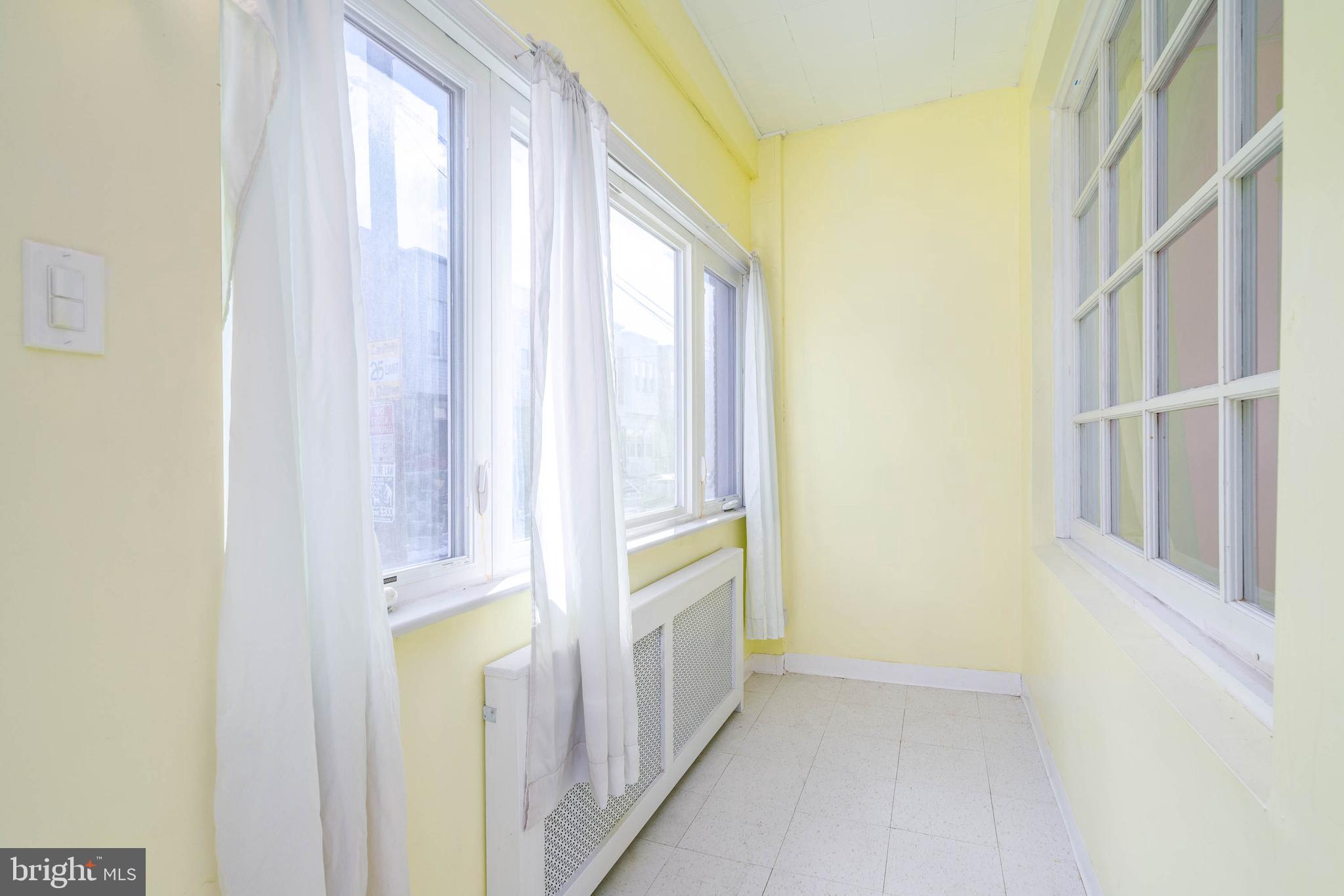 1818 South Taylor Street Philadelphia, PA 19145 - Photo 5 of 25