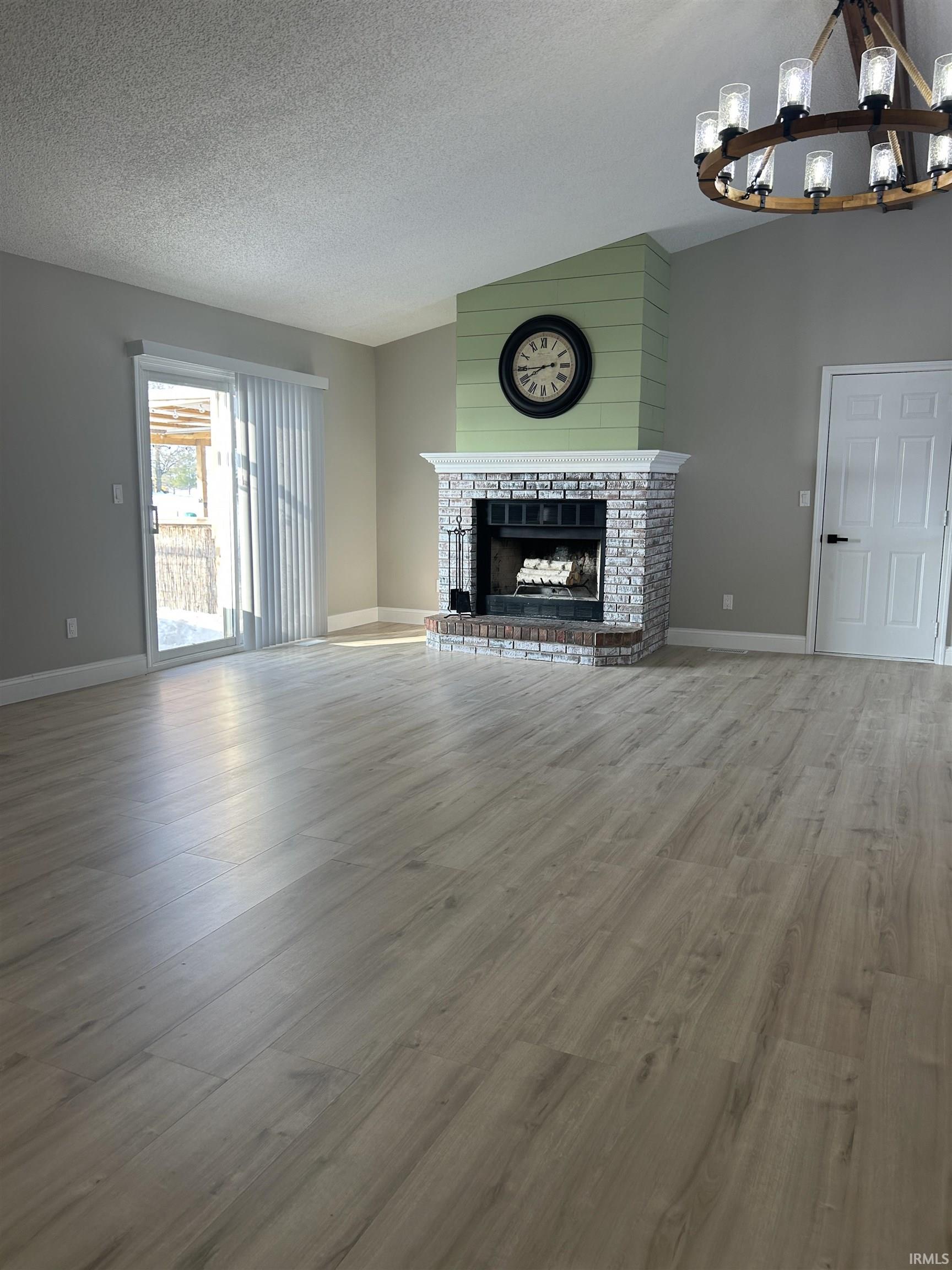 1051 West Division Road Huntington, IN 46750 - Photo 11 of 36 Gallery Image 11