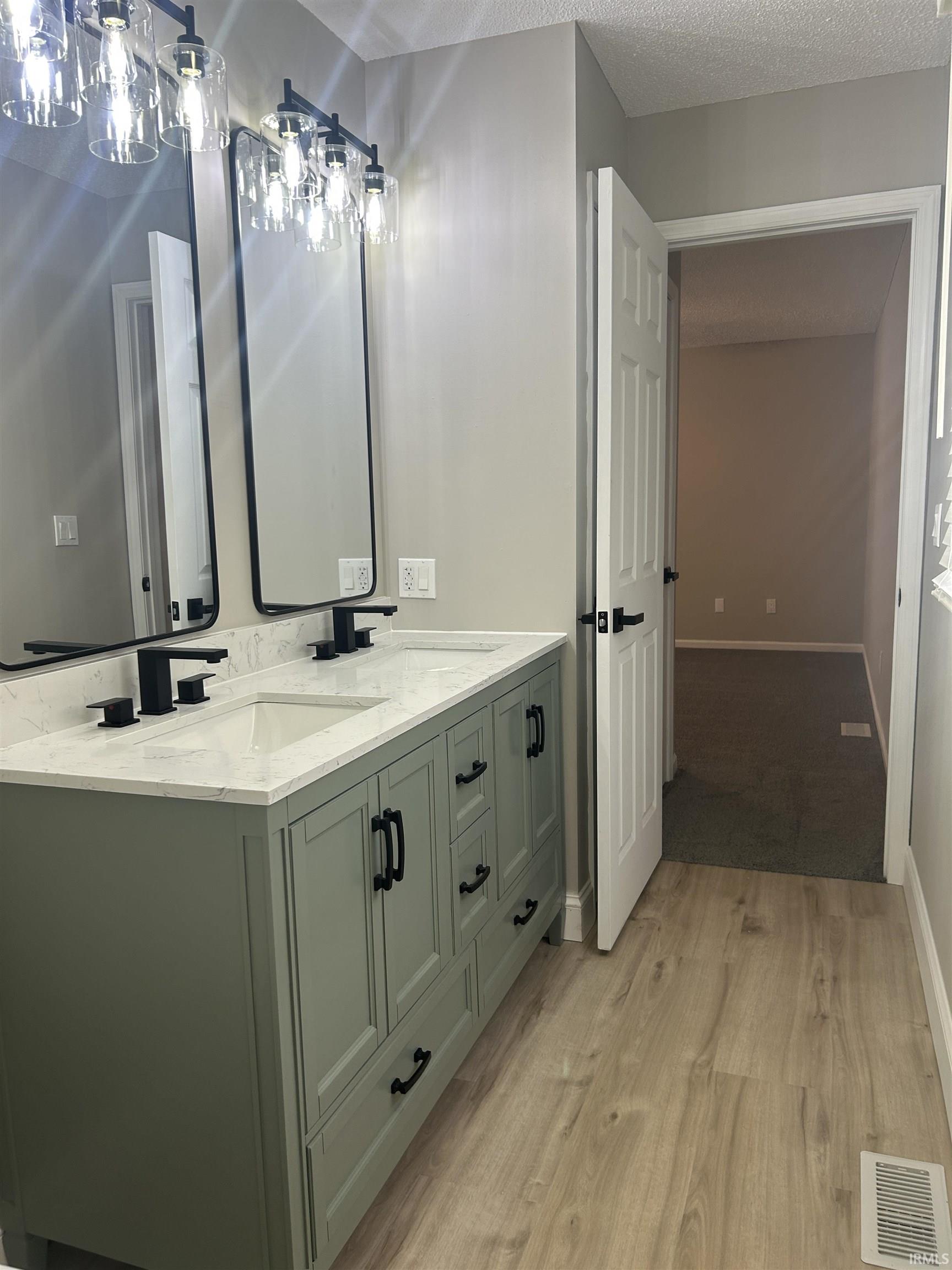 1051 West Division Road Huntington, IN 46750 - Photo 21 of 36 Gallery Image 21