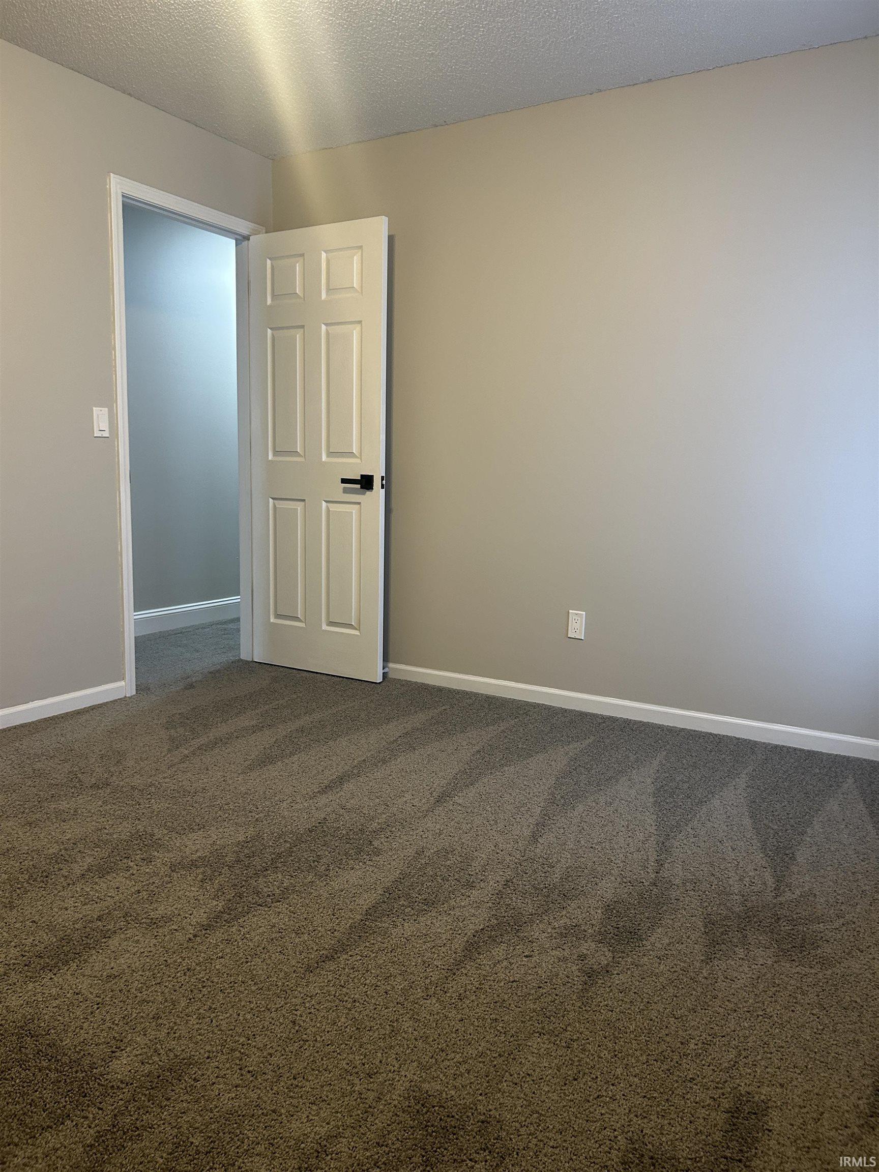 1051 West Division Road Huntington, IN 46750 - Photo 29 of 36 Gallery Image 29