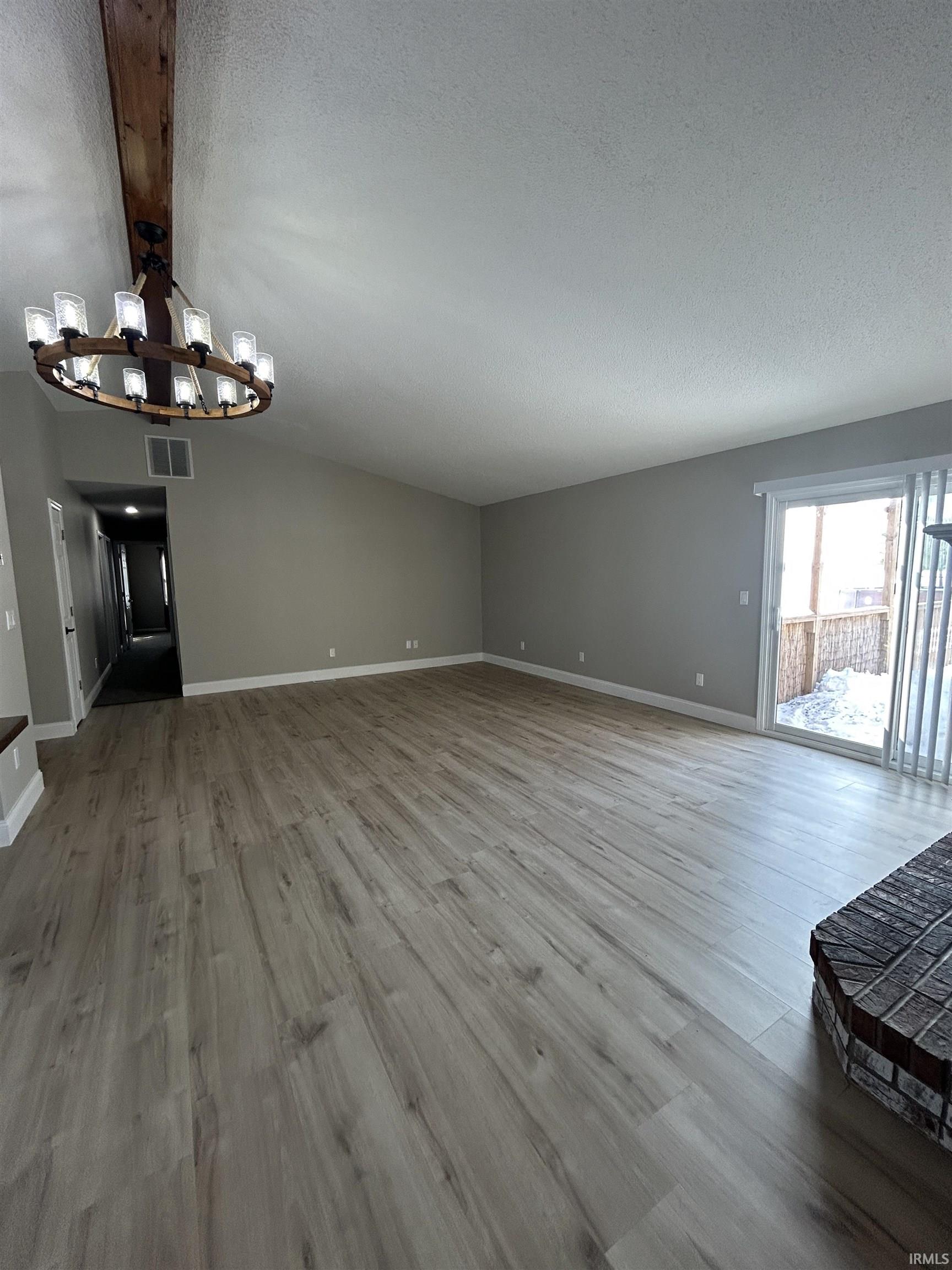 1051 West Division Road Huntington, IN 46750 - Photo 10 of 36 Gallery Image 10