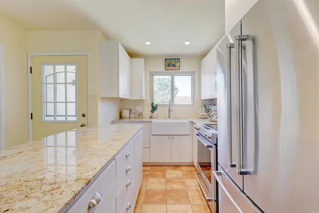 $749,000 | 1982 Fairlee Drive, Encinitas, CA 92024