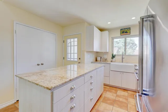 $749,000 | 1982 Fairlee Drive, Encinitas, CA 92024