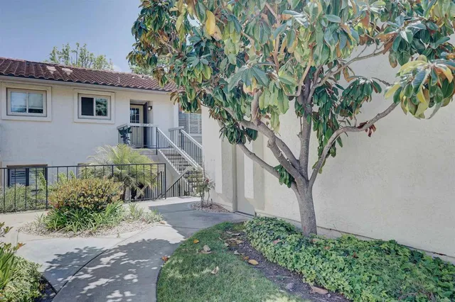 $749,000 | 1982 Fairlee Drive, Encinitas, CA 92024