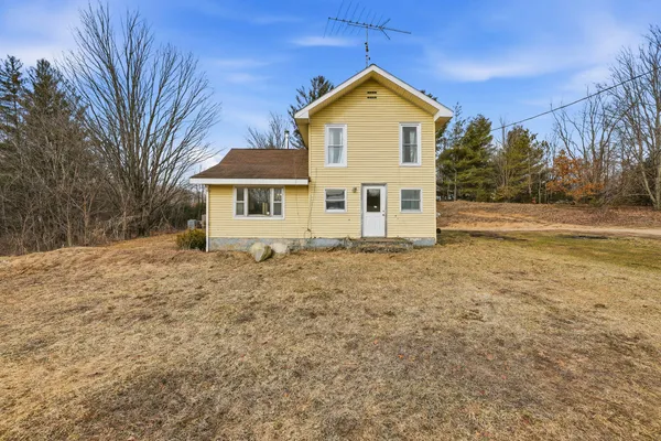 $215,000 | 18671 230th Avenue, Big Rapids, MI 49307