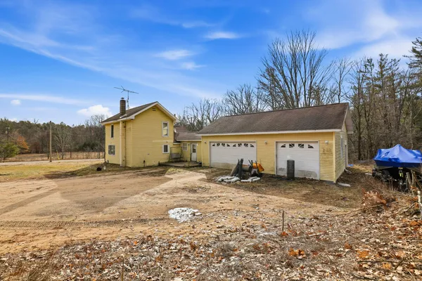 $215,000 | 18671 230th Avenue, Big Rapids, MI 49307
