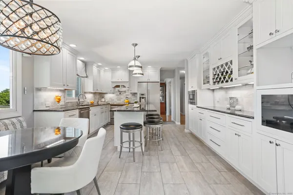 $1,625,000 | 132 Merrimac Drive, Trumbull, CT 06611
