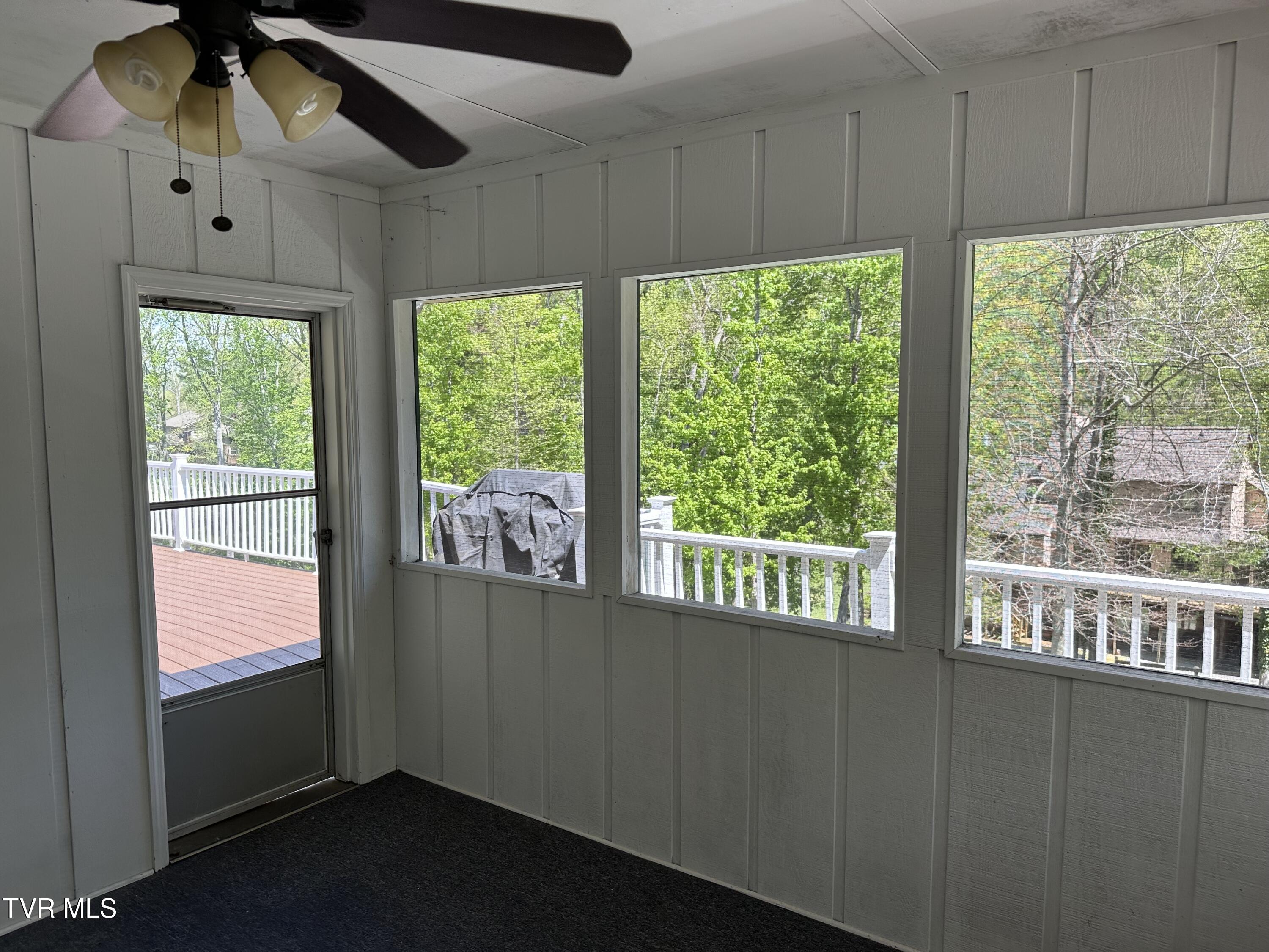 21506 Plantation Road Bristol, VA 24202 - Photo 28 of 70 IMG_1948