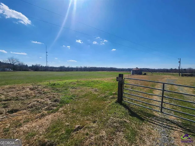 a view of a room with an outdoor space