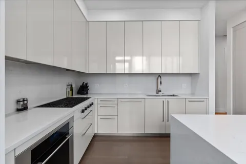 $1,599,000 | 403 North Wabash Avenue, Unit 10C, Chicago, IL 60611