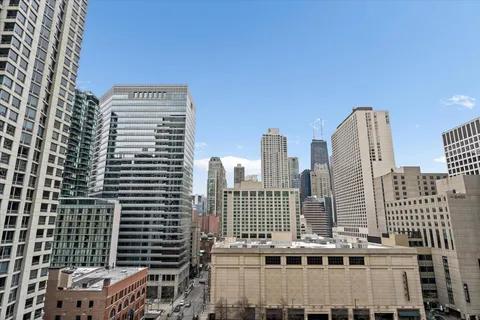 $1,599,000 | 403 North Wabash Avenue, Unit 10C, Chicago, IL 60611