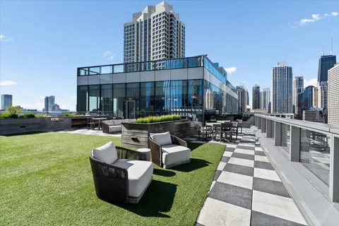 $1,599,000 | 403 North Wabash Avenue, Unit 10C, Chicago, IL 60611