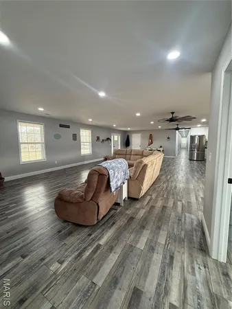 $899,900 | 4800 Pebble Lane, Farmington, MO 63640