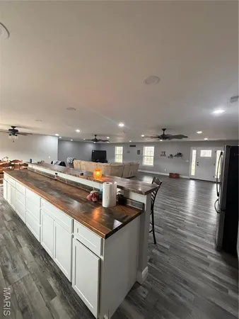 $899,900 | 4800 Pebble Lane, Farmington, MO 63640