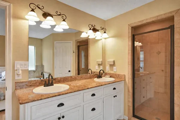 $2,100 | 11807 Briarwood Lane, Montgomery, TX 77356