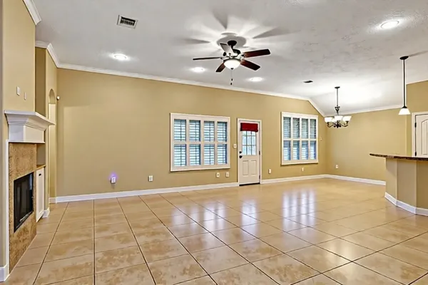 $2,100 | 11807 Briarwood Lane, Montgomery, TX 77356
