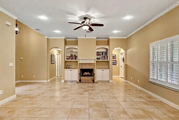 $2,100 | 11807 Briarwood Lane, Montgomery, TX 77356