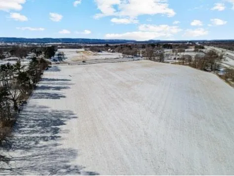 $4,833,000 | 35 Rd Holmen Wi 54650 Road, Onalaska, WI 54650
