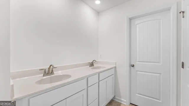 a close view of a bathtub in bathroom