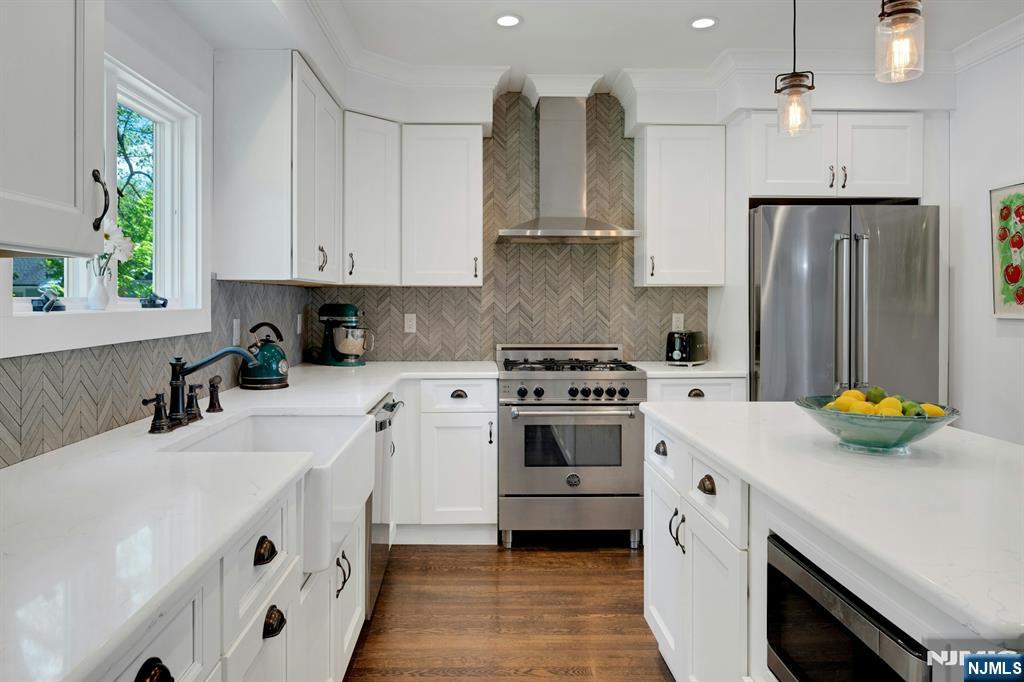 129 Mt Hebron Road Montclair, NJ 07043 - Photo 15 of 33