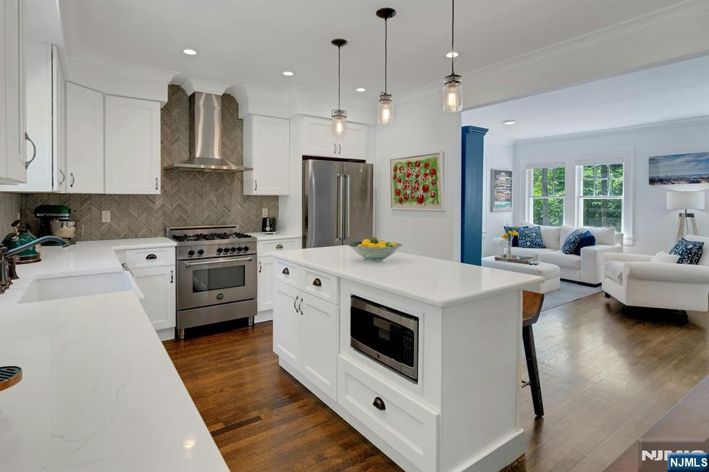 129 Mt Hebron Road Montclair, NJ 07043 - Photo 16 of 33