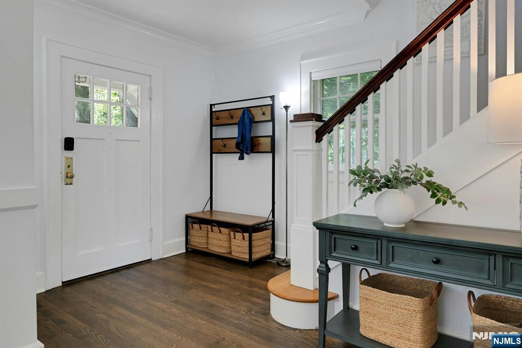 129 Mt Hebron Road Montclair, NJ 07043 - Photo 4 of 33
