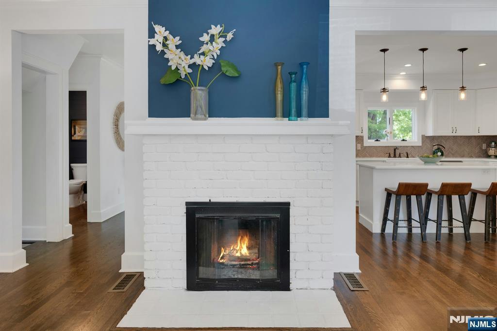 129 Mt Hebron Road Montclair, NJ 07043 - Photo 8 of 33