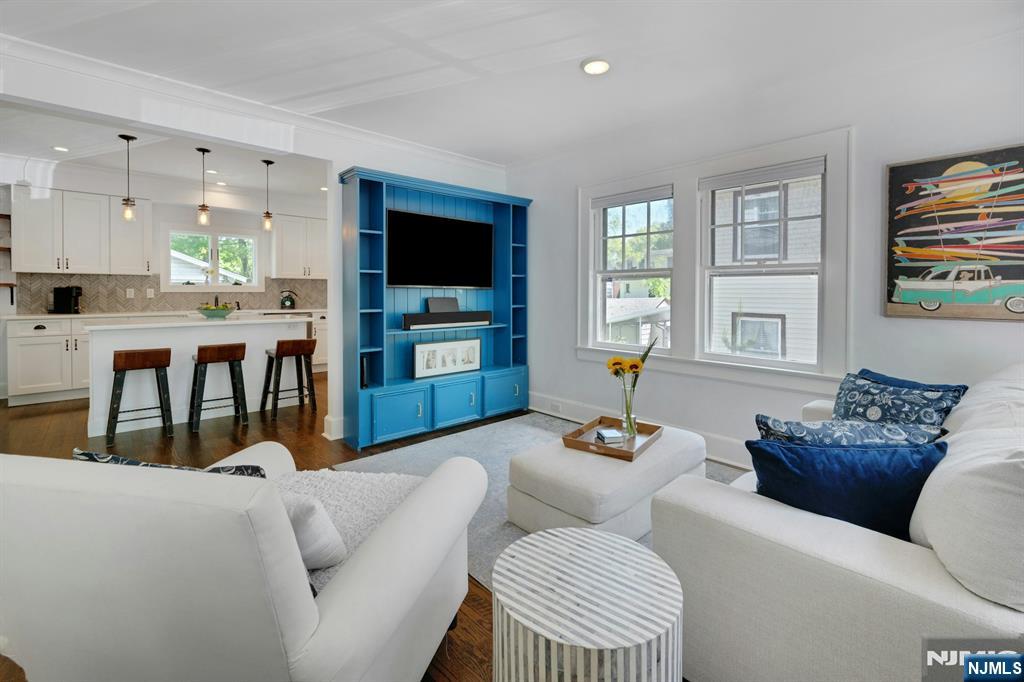 129 Mt Hebron Road Montclair, NJ 07043 - Photo 10 of 33