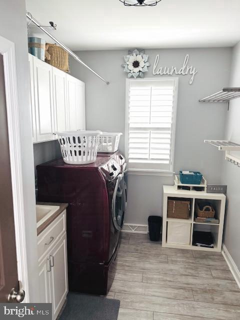 35 Stone Barn Road Mechanicsburg, PA 17050 - Photo 25 of 55 Oversized First Floor Mud Room / Laundry Room