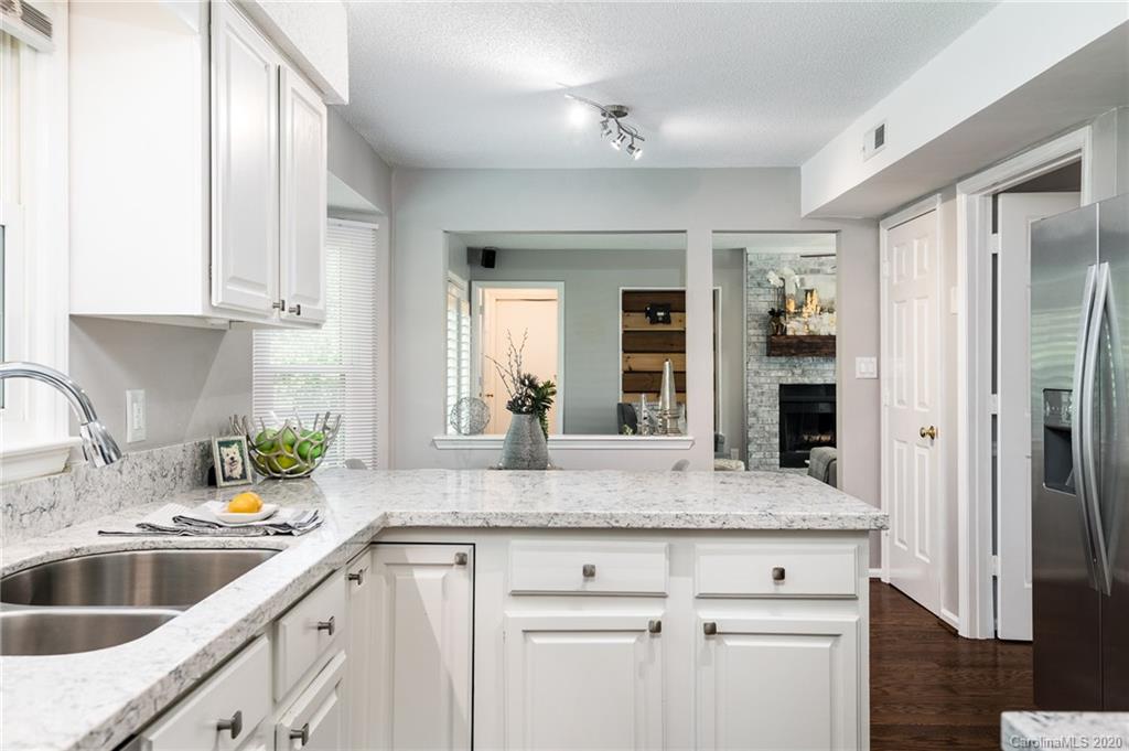 10451 Fairway Ridge Road Charlotte, NC 28277 - Photo 13 of 48