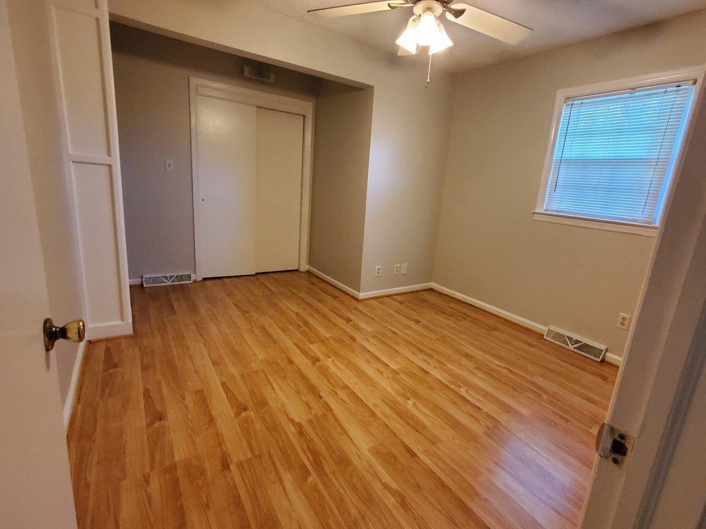 101 Susan Avenue Honea Path, SC 29654 - Photo 12 of 25 Bedroom 2